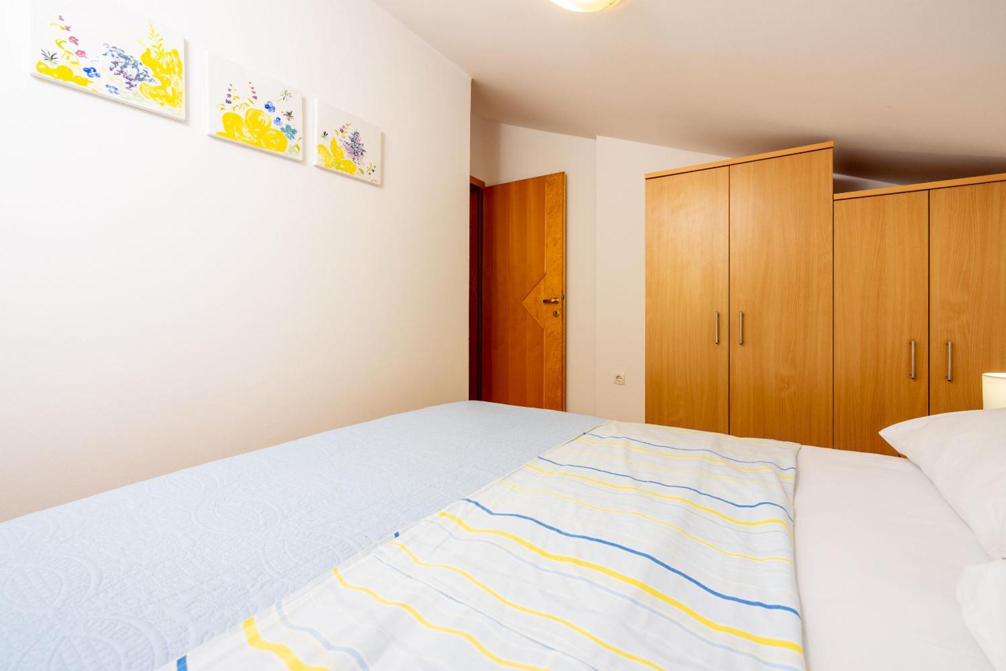 Apartments Petak 드라말리 외부 사진